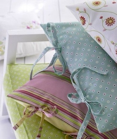 �����Ҿ��b�С���»�ɫ��ˇƷ