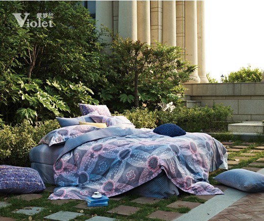 紫羅蘭花香飄散定格曾經(jīng)最美