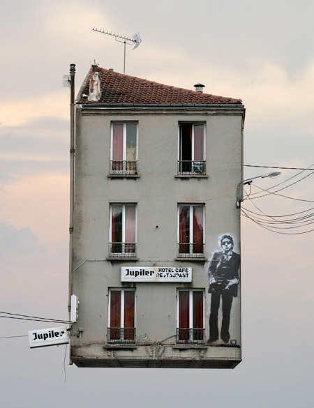 另眼看家居會飛的超現實主義房子