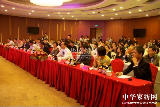 名媛蘿莉群芳爭艷•時代百貨引領時尚