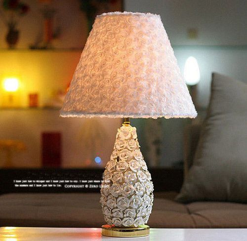 俏麗玫瑰臺燈點亮家居裝飾