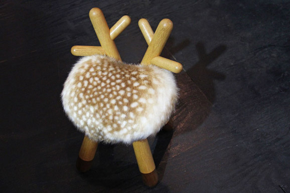 承載童年夢想的小鹿斑比座椅