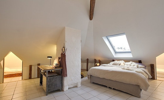 �͹Ż���L���mʥ�Q���˰����C