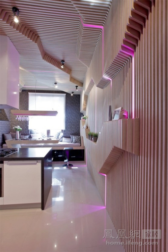 復古而科幻可變換燈光的未來廚房