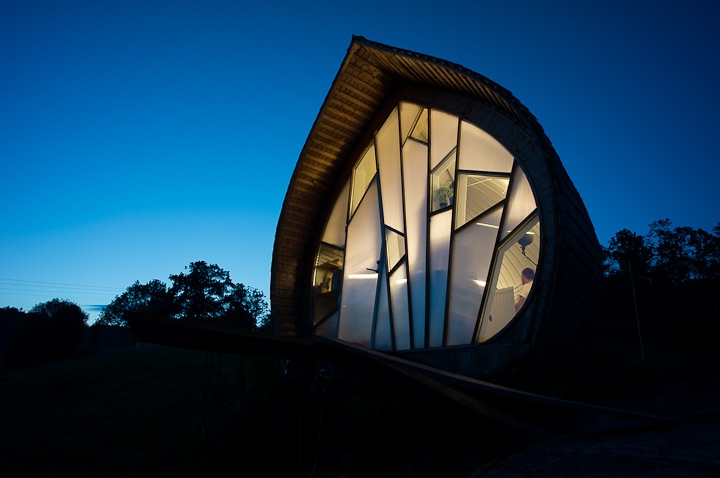 回歸自然CurvedHus創意造型住宅