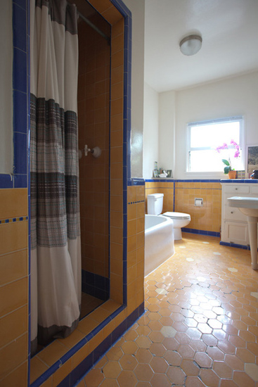 ����͵�̺���R�]�đ��f�r��