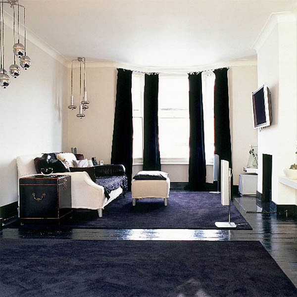 ��ɫ��(n��i)�׌���{(di��o)׃���S