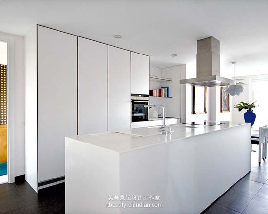 �T�˽��S�`���c�������ײ