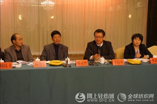 李陵申赴浙江天臺調研把脈濾布產業