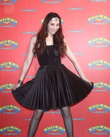 趙雅芝王菲穿衣艷蓋80后