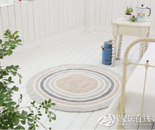 ���ÿɐ�С��̺���]