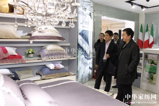 海門政協主席黃漢忠蒞臨凱盛家紡