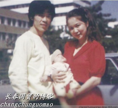 蔡明26歲兒子丁丁首曝光