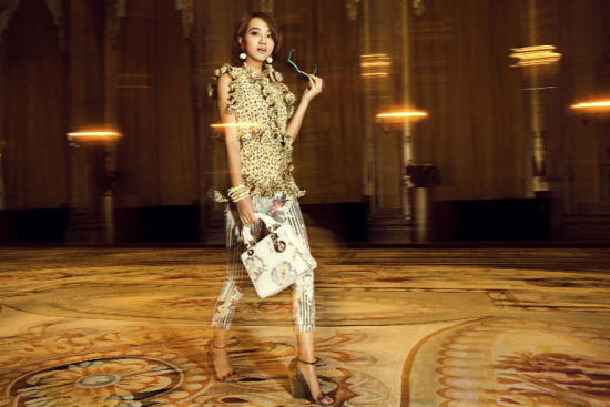 朱丹變時尚名媛 2013四檔節目傍身