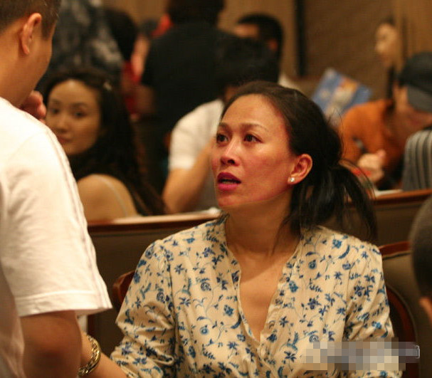 女星最新震撼素顏陶虹老態驚人