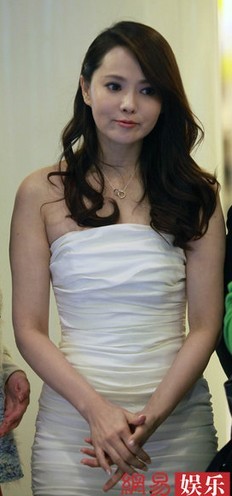 伊能靜出席活動遲到3h10min速閃