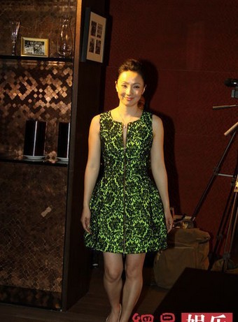 小陶虹繡花裙撈金