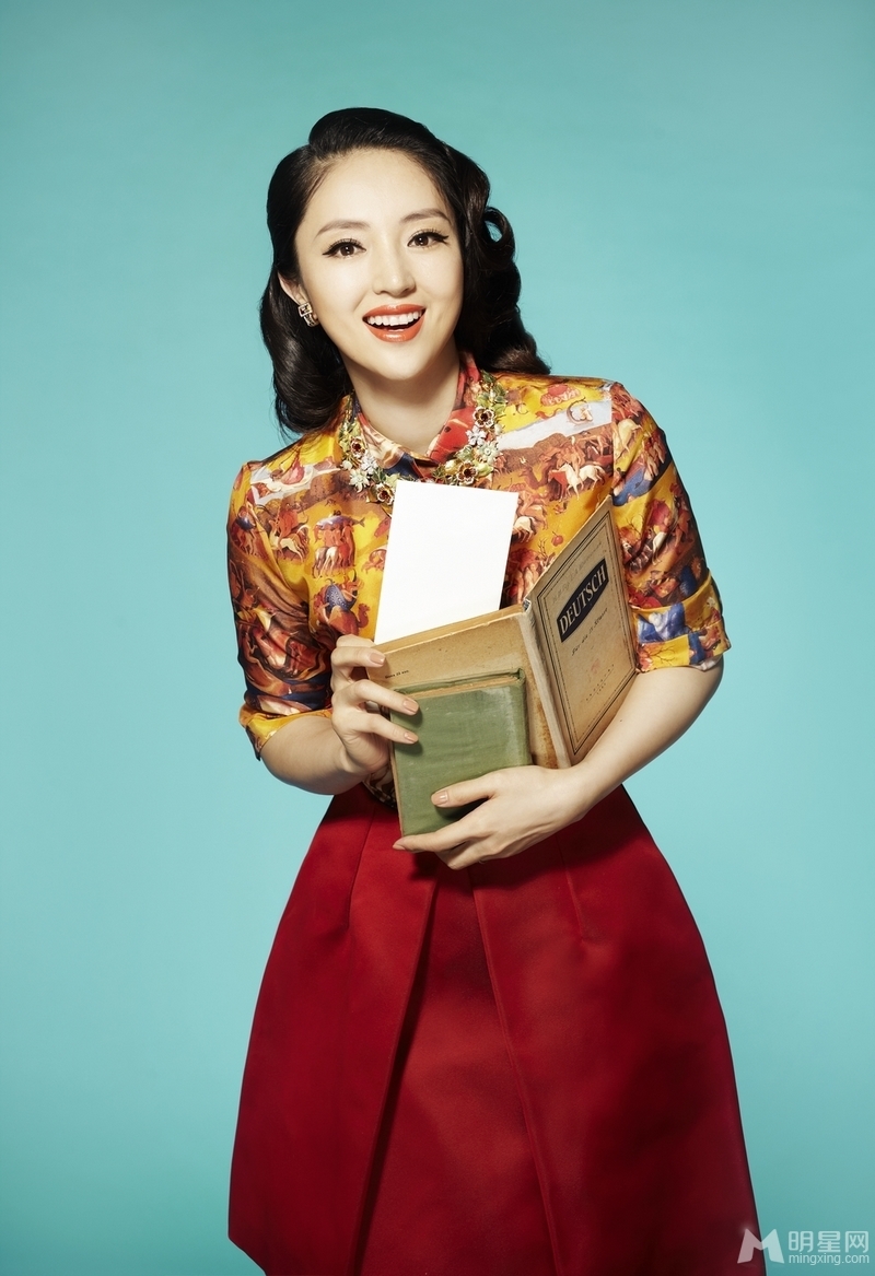 董璇秀美時尚寫真