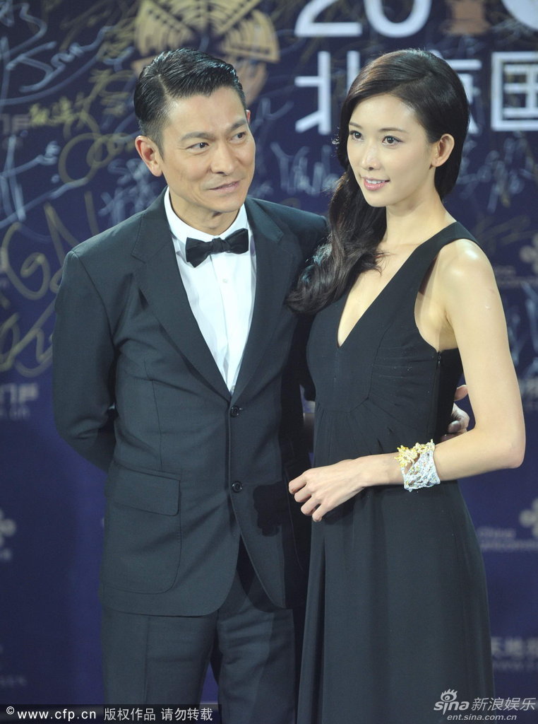 劉德華攜林志玲亮相電影節藍毯