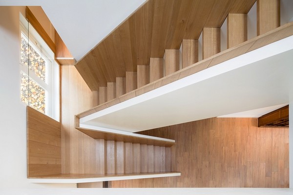 荷蘭三百年老馬廄新生住宅