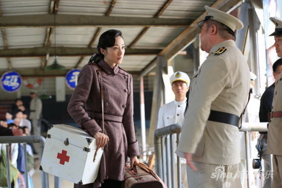 韓雪《秘密航線》演醫生致敬軍醫母親