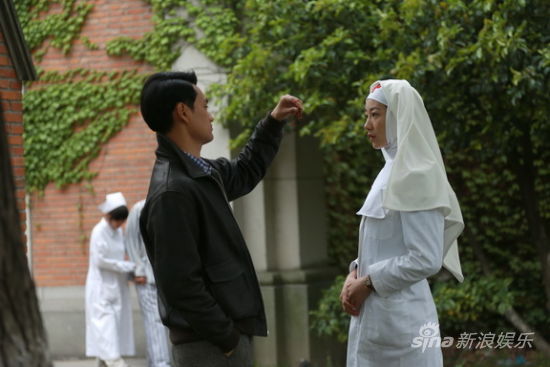 韓雪《秘密航線》演醫生致敬軍醫母親