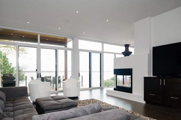 加拿大渥太華的河畔住宅