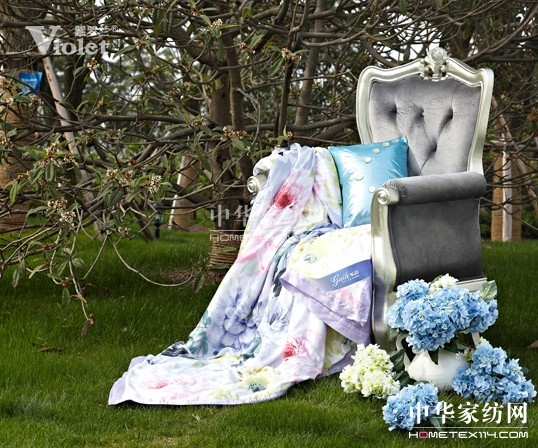 紫羅蘭家紡輕柔呵護(hù)母親的夢境