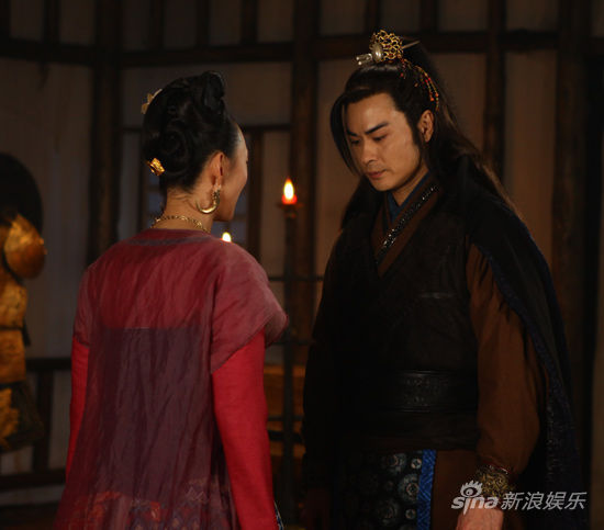 ���A���������R���ڿ���Ƭ����¶��(n��i)Ļ