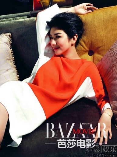 黃奕產后拍雜志寫