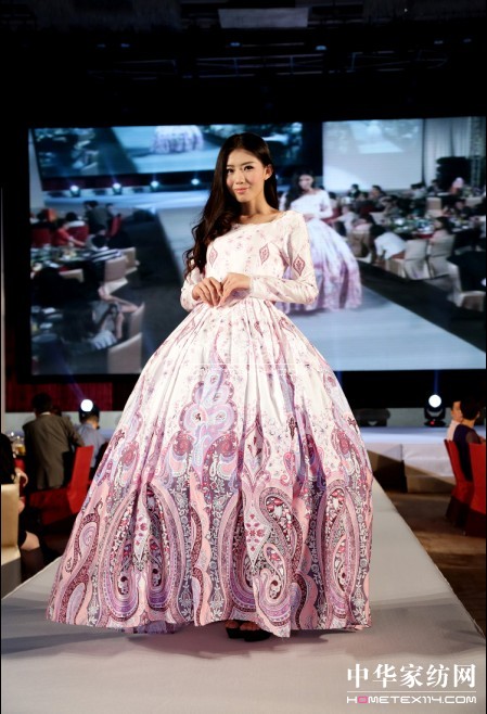 愛生活愛未來卡撒天嬌發(fā)布2013秋冬新品