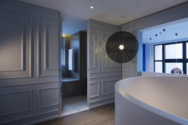 藍(lán)色頂層復(fù)式公寓