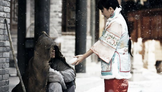 《滾滾紅塵》秦嵐鄭嘉穎片場(chǎng)互玩心理戰(zhàn)