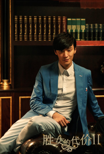 ����Ů�Ĵ��r2�����ڲ��������ɫ����