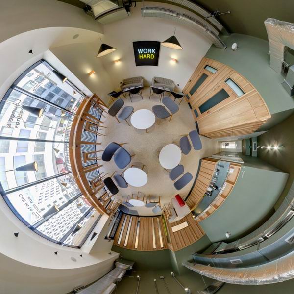 倫敦西部一座充滿藝術感的辦公室