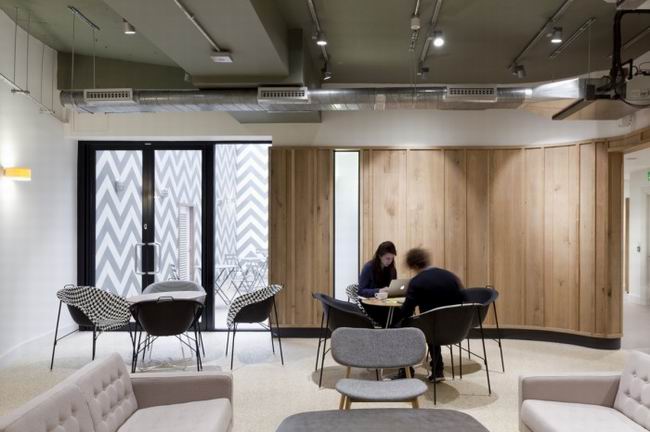 倫敦西部一座充滿藝術感的辦公室