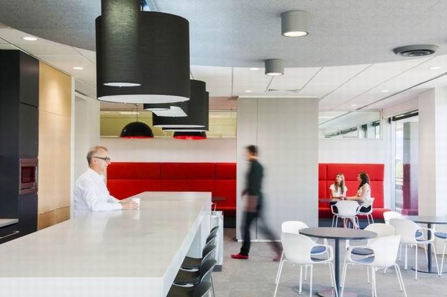 墨爾本一家辦公室