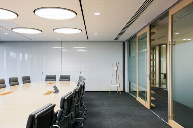 墨爾本一家辦公室