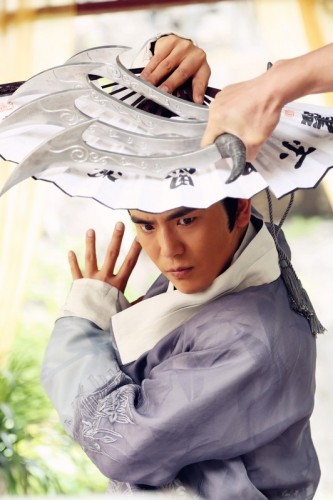 《陸小鳳與花滿樓》殺青張曉龍變打星