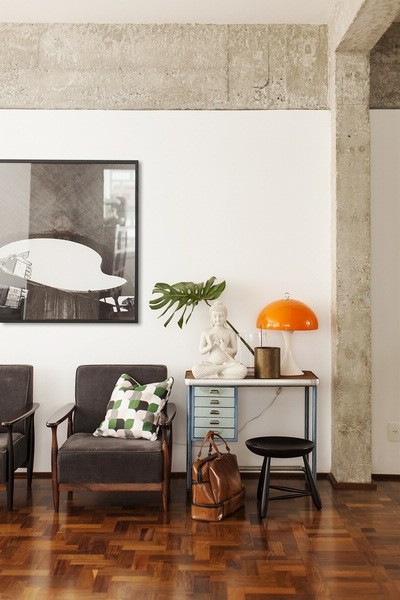 不同風格混搭裸色梁柱現代公寓