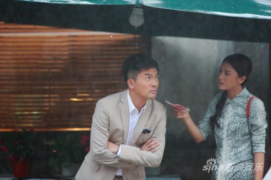 《非緣勿擾》開播秦嵐顛覆變身井姐