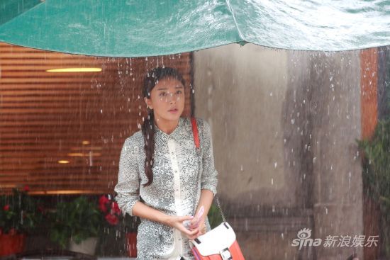 《非緣勿擾》開播秦嵐顛覆變身井姐