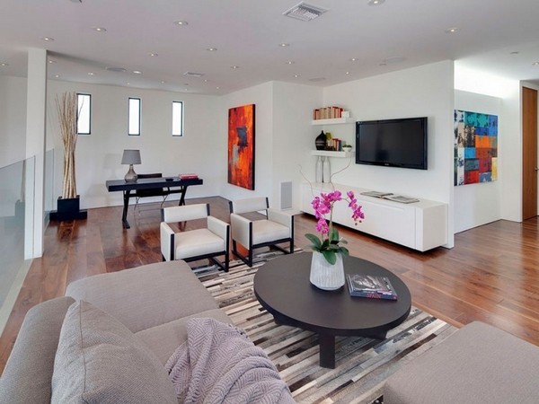 奢華亦優雅比佛利山莊的泳池大宅