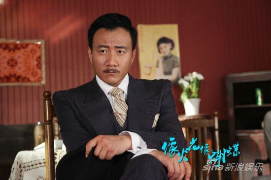 ����𻨡���ҹ�չپ��b������Ļ���c��