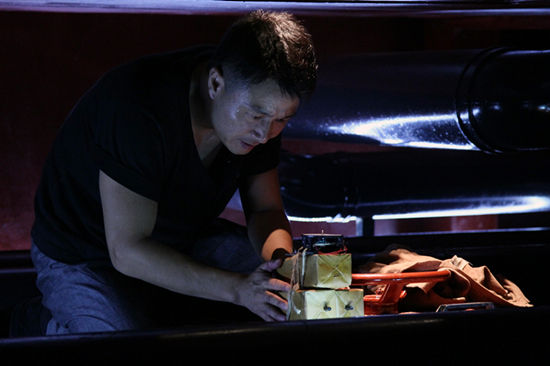 《劫中劫》戰高溫郭曉冬打戲如汗蒸