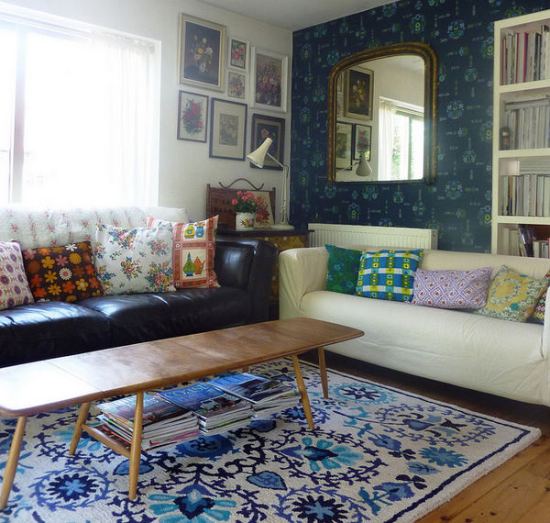 深色墻紙也清新手工藝品裝扮的家(2)