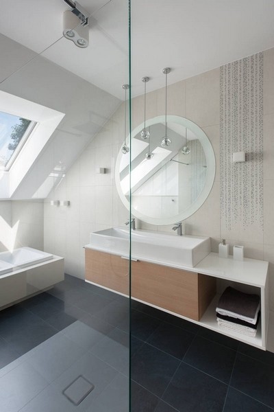 ���m�F�����Ŀ�֮��סլ