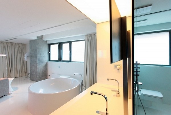 色彩視覺盛宴!羅馬尼亞H公寓