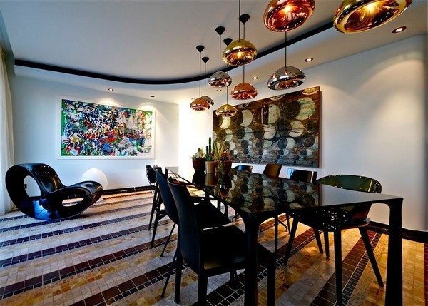 ��ÿ��g��ɫ�г�Mˇ�g�е�סլ