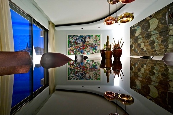 ��ÿ��g��ɫ�г�Mˇ�g�е�סլ